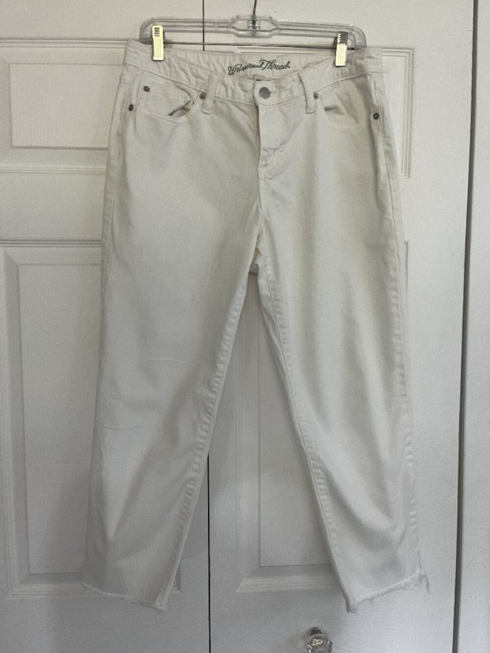 Universal Thread white boyfriend crop size 6